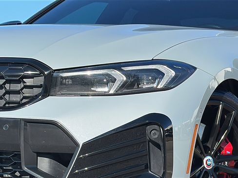 Used 2023 BMW M340i w/ Premium Package image 4