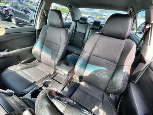 Used 2016 Toyota Camry SE FWD image 13