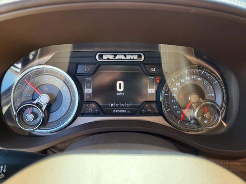 Used 2019 RAM 1500 Laramie Longhorn image 19