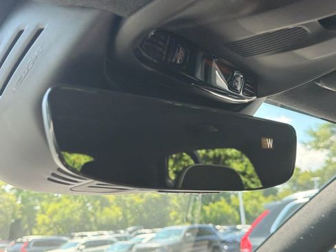 Used 2019 Volvo XC40 T5 R-Design AWD/4WD image 32