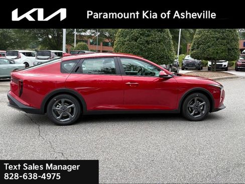 New 2025 Kia K4 LXS image 6