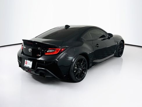 Used 2026 Toyota GR86 Premium RWD image 3