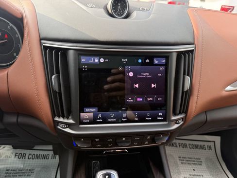 Used 2022 Maserati Levante GT AWD/4WD image 24