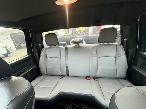 Used 2024 RAM 5500 Tradesman w/ Chrome Appearance Group image 28