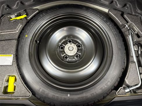 Used 2025 Lexus IS 350 F Sport image 39