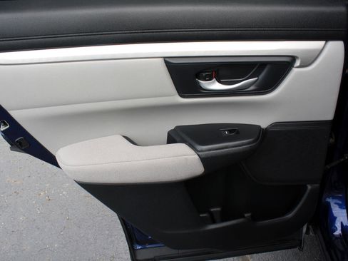 Used 2017 Honda CR-V LX image 33