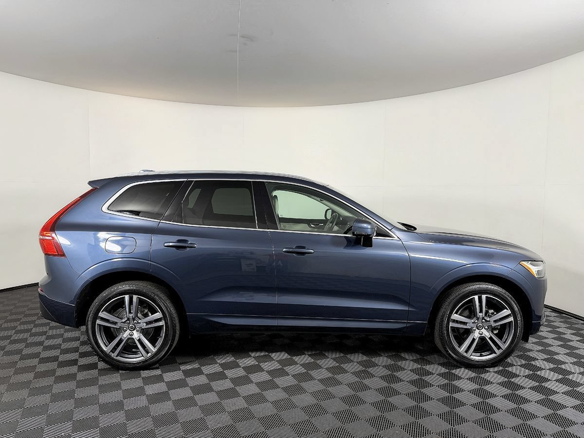 Used 2021 Volvo XC60 T5 Momentum w/ Premium Package AWD/4WD image 7
