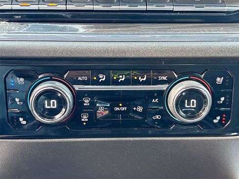 Used 2023 Chevrolet Silverado 1500 LTZ w/ LTZ Convenience Package II image 17