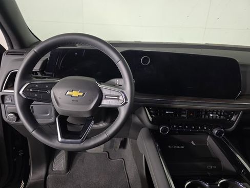 Used 2026 Chevrolet Tahoe Premier RWD image 10