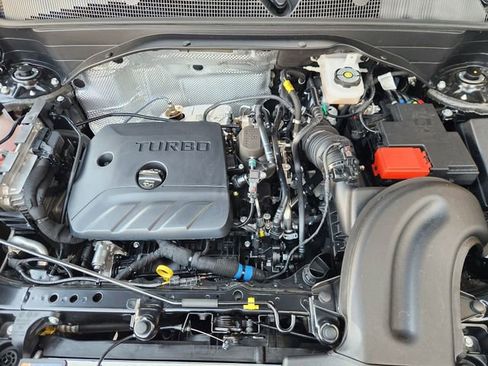 Used 2025 Chevrolet TrailBlazer ACTIV w/ Convenience Package image 29