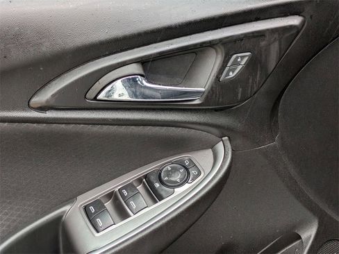 Used 2024 Chevrolet Malibu LT image 13