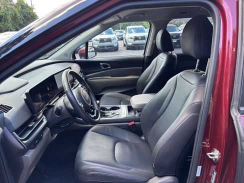 Used 2026 Kia Carnival FWD image 28