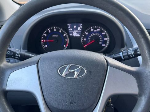Used 2014 Hyundai Accent GLS FWD image 16