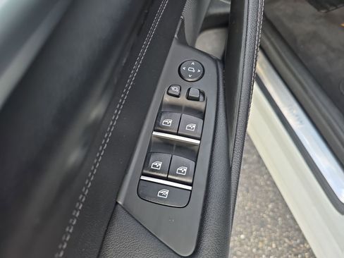 Used 2022 BMW 540i xDrive w/ Convenience Package image 14