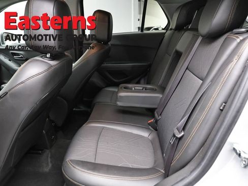 Used 2018 Chevrolet Trax LT w/ LT Convenience Package AWD/4WD image 20