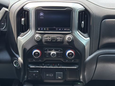 Used 2021 Chevrolet Silverado 1500 LT Trail Boss w/ Bed Protection Package AWD/4WD image 18