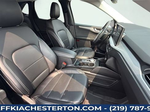 Used 2023 Ford Escape Platinum AWD/4WD image 44