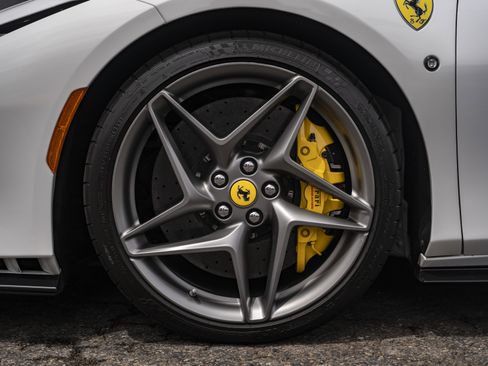 Certified 2021 Ferrari F8 Tributo RWD image 23