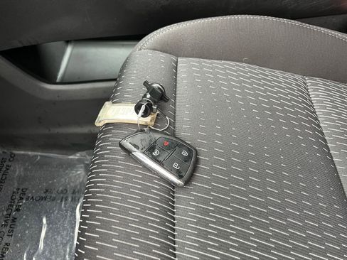 Used 2025 Chevrolet Equinox LT image 21