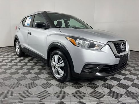 Used 2020 Nissan Kicks S w/ Interior Electronics Package image 2