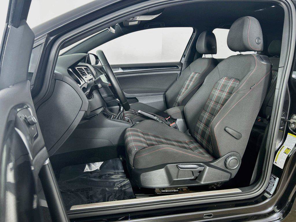 Used 2015 Volkswagen GTI S FWD image 19