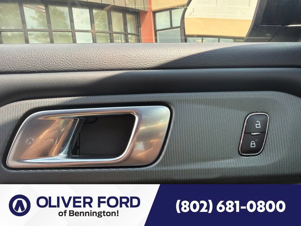 Used 2026 Ford Explorer ST-Line w/ ST-Line Street Pack AWD/4WD image 48