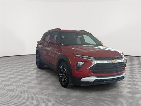 New 2026 Chevrolet TrailBlazer LT w/ Convenience Package image 2