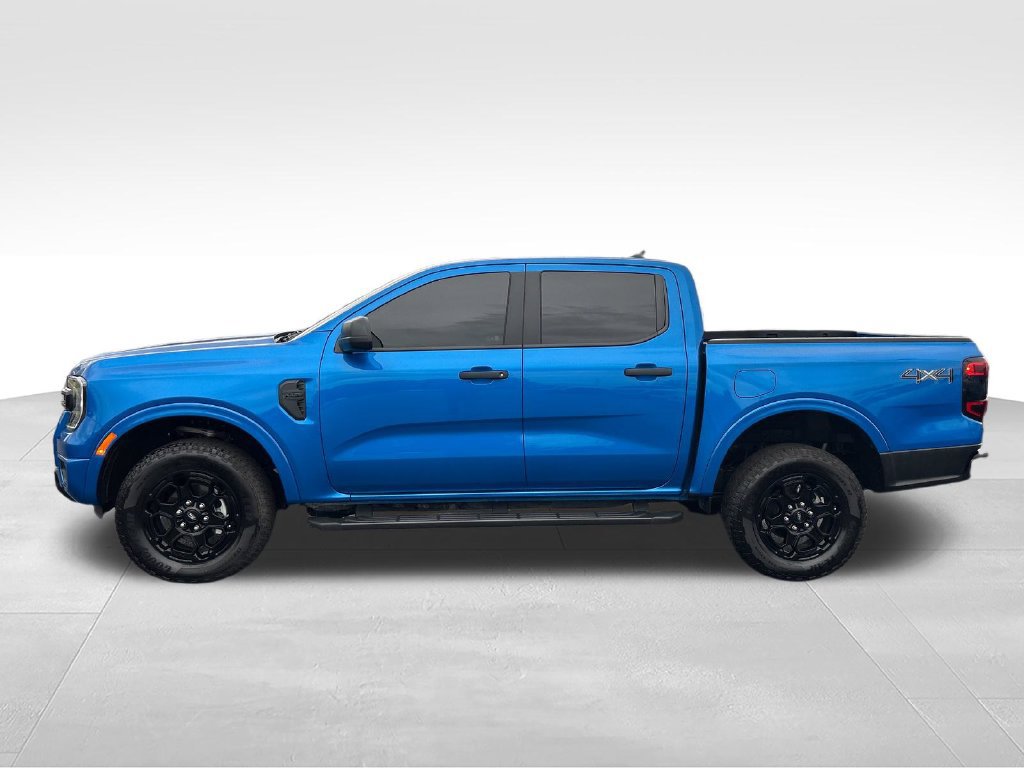 Used 2025 Ford Ranger XLT w/ Black Appearance Package AWD/4WD image 2