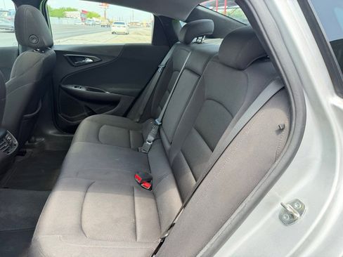 Used 2022 Chevrolet Malibu LT FWD image 22