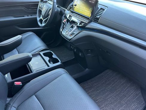 Certified 2026 Honda Odyssey Elite image 13