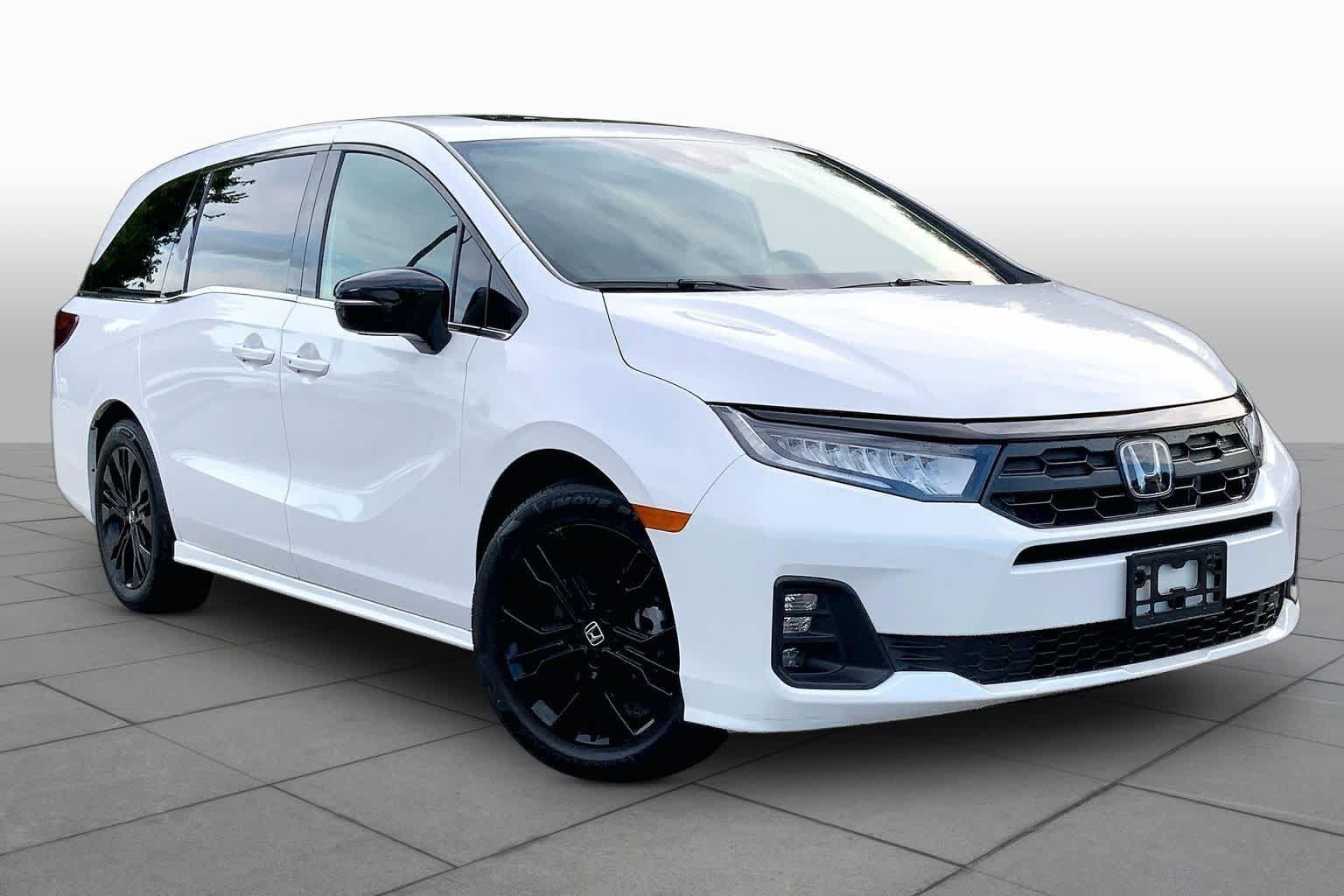 Used 2025 Honda Odyssey Sport-L image 3