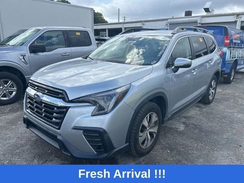 Used 2023 Subaru Ascent Premium w/ Convenience Package AWD/4WD image 1