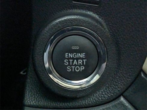 Certified 2020 Subaru Outback Limited image 25