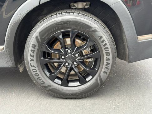 Used 2019 Hyundai Santa Fe SE FWD image 17