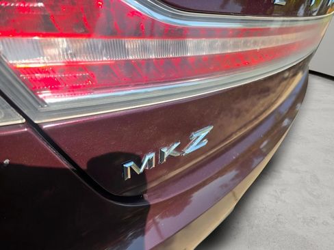 Used 2013 Lincoln MKZ FWD image 20