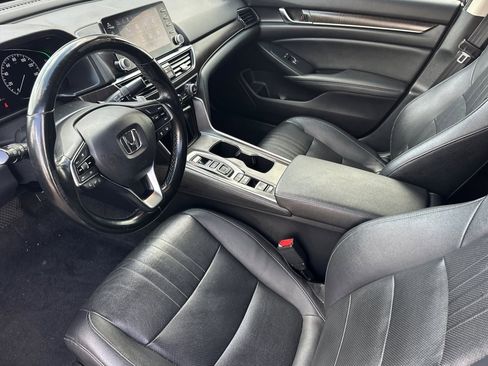 Used 2019 Honda Accord Touring image 10