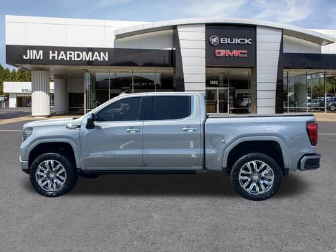 Used 2025 GMC Sierra 1500 Denali w/ Denali Reserve Package AWD/4WD image 4