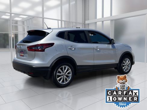 Certified 2022 Nissan Rogue Sport S FWD image 6