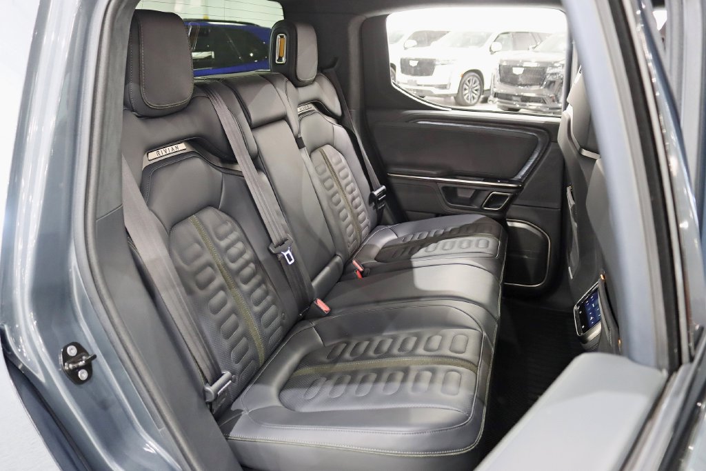 Used 2022 Rivian R1T Adventure AWD/4WD image 27