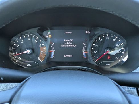 Used 2024 Jeep Compass Latitude AWD/4WD image 25