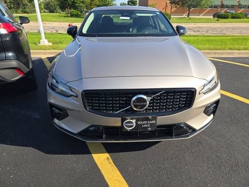 Used 2024 Volvo S60 B5 Core w/ Climate Package AWD/4WD image 2