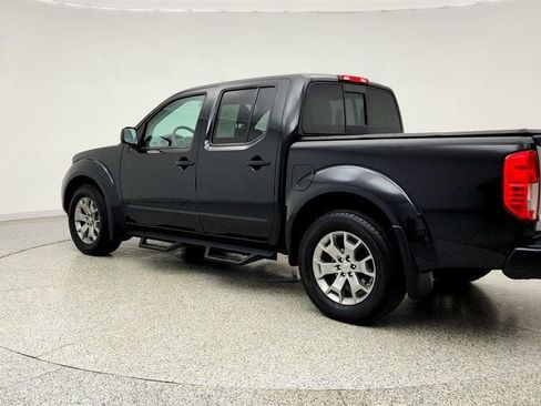 Used 2021 Nissan Frontier SV RWD image 7