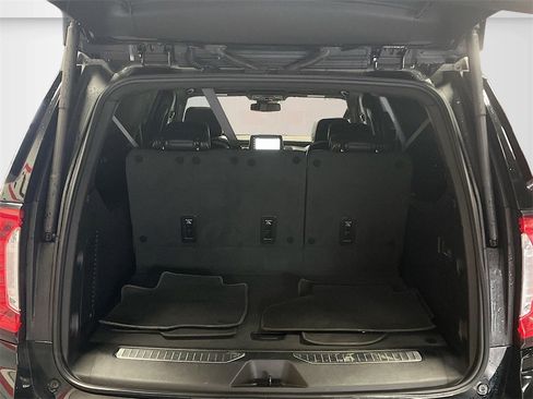 Used 2024 GMC Yukon XL AT4 w/ Technology Package image 28