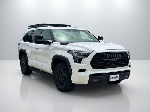 Used 2023 Toyota Sequoia TRD Pro AWD/4WD image 3