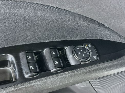 Used 2013 Ford Fusion SE FWD image 15