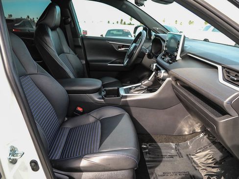 Used 2022 Toyota RAV4 XSE image 16