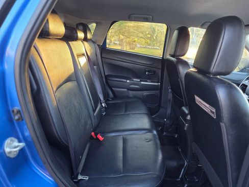 Used 2018 Mitsubishi Outlander Sport SEL FWD image 27