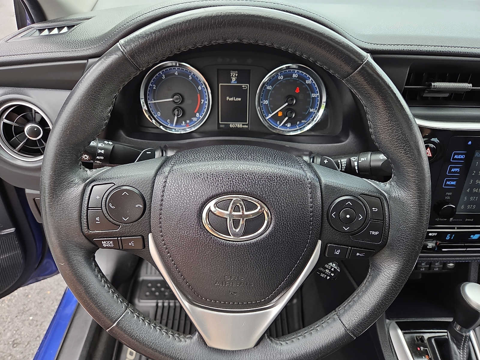 Used 2018 Toyota Corolla XSE FWD image 20