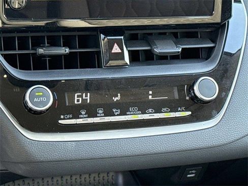 Used 2023 Toyota Corolla LE image 21