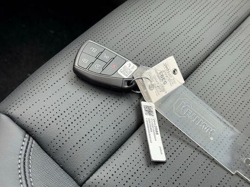 New 2025 Buick Enclave Sport Touring w/ Super Cruise Package image 34